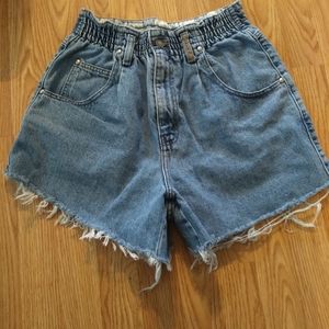 Levis stretchy waist distressed mom shorts
